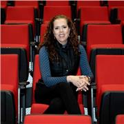 Comunica en persona, en línea o por escrito con asertividad, seguridad y fuerza. ¿Tienes un reto específico? ¡Vamos a practicarlo!